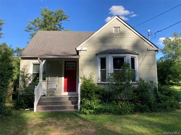 104 Canal Drive, Godeffroy, NY 12729