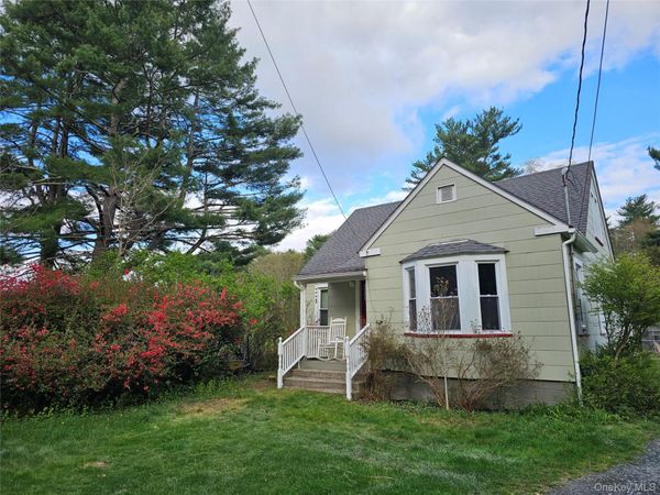 104 Canal Drive , Godeffroy, NY 12729