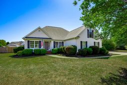 26 Remington Drive  photo 4