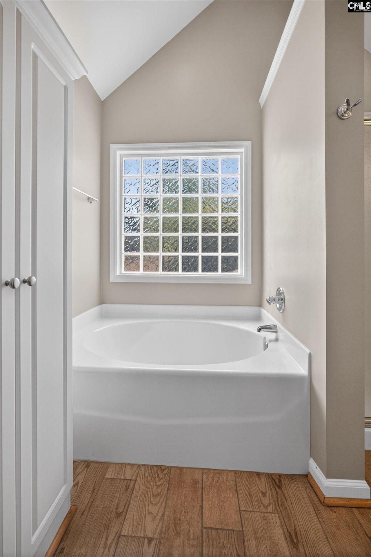 26 Remington Drive  Photo 36