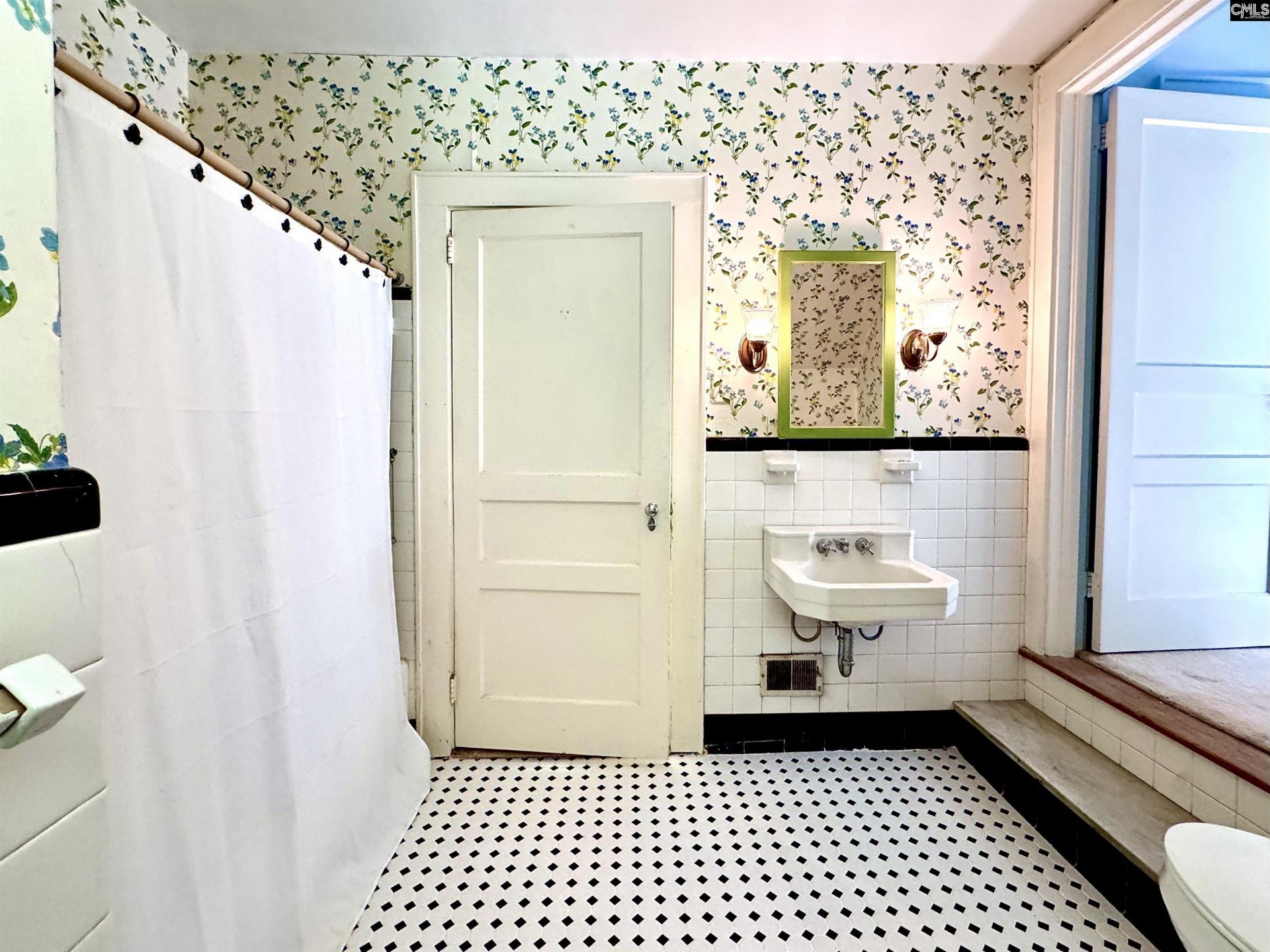 940 Ellis Avenue  Photo 17