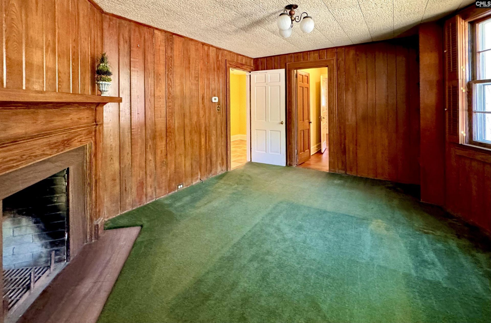 940 Ellis Avenue  Photo 8