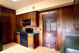 443 Club Acres Boulevard  photo 4