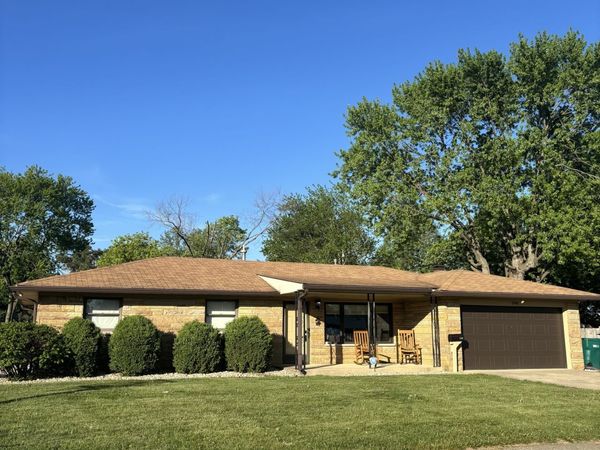 1040 White Avenue, Brownsburg, IN 46112