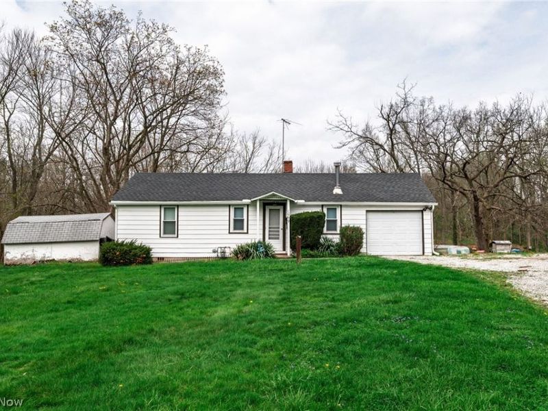 1069 W Nimisila Road, New Franklin, OH 44216 Photo 1