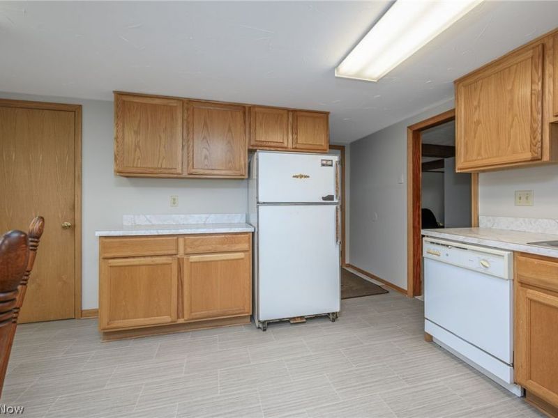 1069 W Nimisila Road, New Franklin, OH 44216 Photo 9