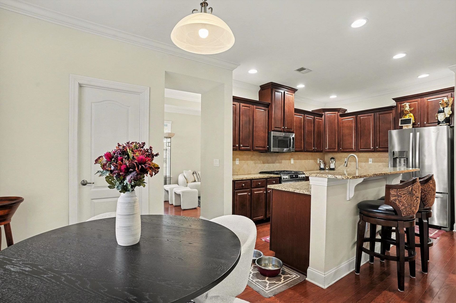 962 Henry James Dr.  Photo 10