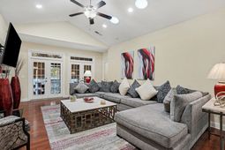 962 Henry James Dr.  photo 4