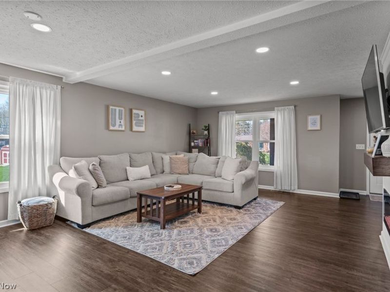 5242 Aster Avenue NE, Canton, OH 44705 Photo 12