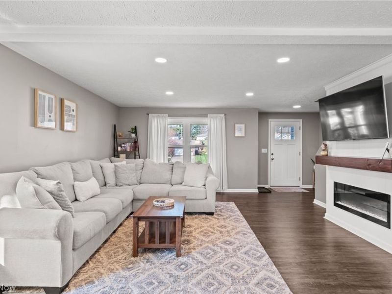 5242 Aster Avenue NE, Canton, OH 44705 Photo 13