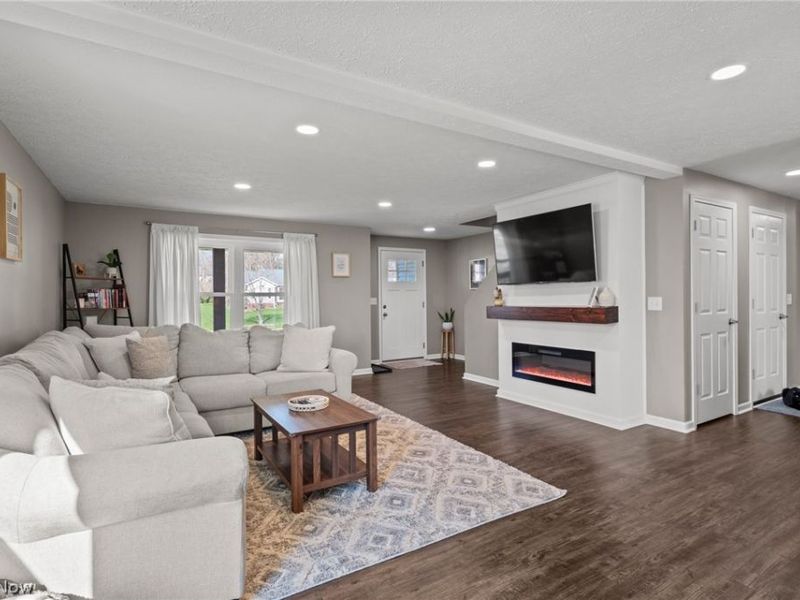 5242 Aster Avenue NE, Canton, OH 44705 Photo 14