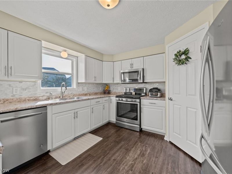 5242 Aster Avenue NE, Canton, OH 44705 Photo 20