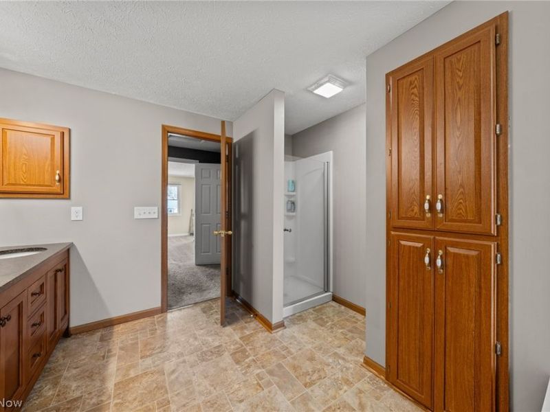 5242 Aster Avenue NE, Canton, OH 44705 Photo 37