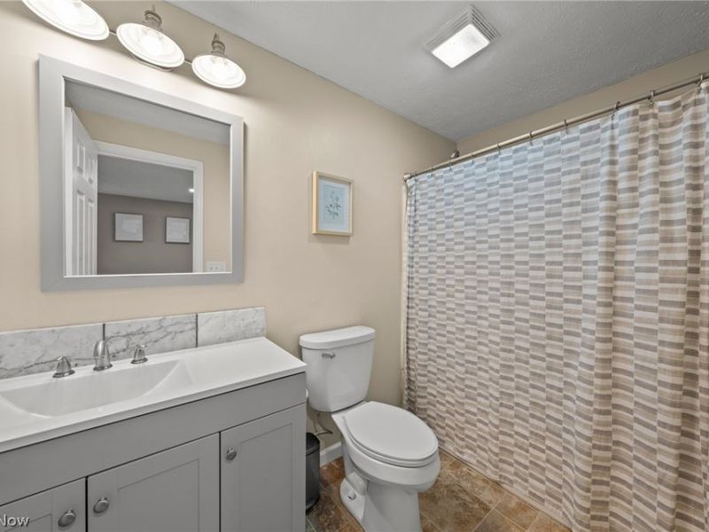 5242 Aster Avenue NE, Canton, OH 44705 Photo 41