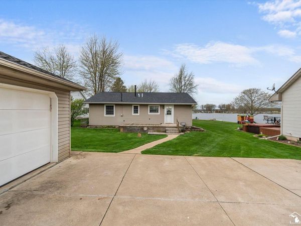 1030 Posey Lake Highway, Hudson, MI 49247