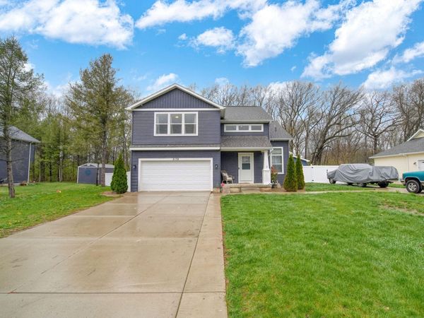 5178 Stone River Road, Jackson, MI 49201