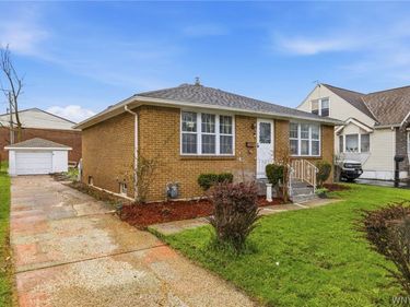 109 Chauncey Street , Buffalo, NY 14206