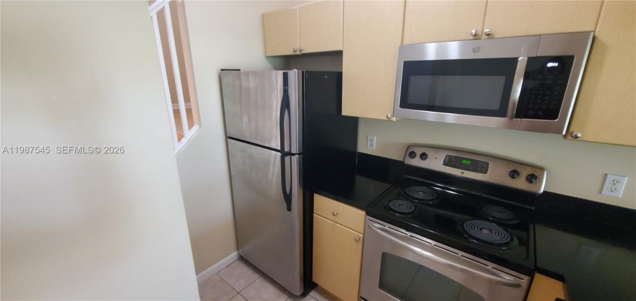 1103 Coral Club Dr, Unit 1103, Coral Springs, FL 33071 Photo