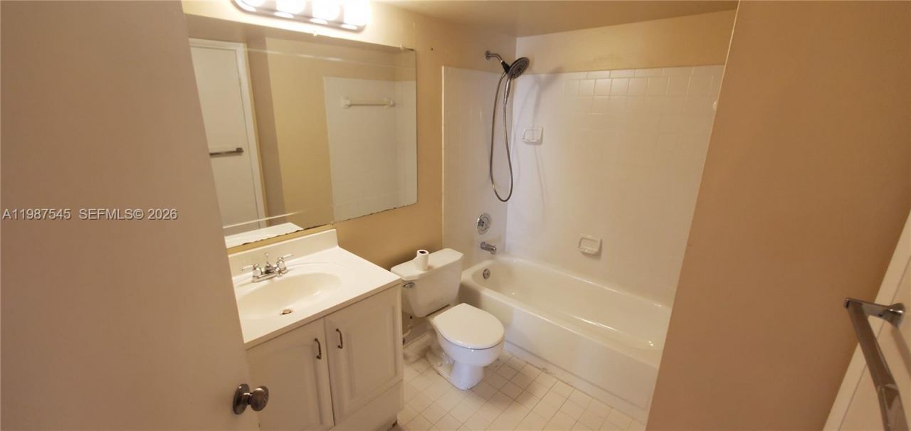 1103 Coral Club Dr, Unit 1103, Coral Springs, FL 33071 Photo