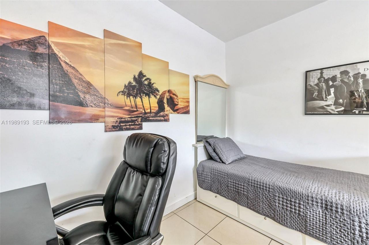 12085 W Dixie Hwy, Biscayne Park, FL 33161 Photo