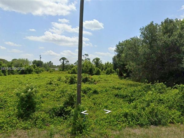 567 NE Farrell Drive , Lake Placid, FL 33852