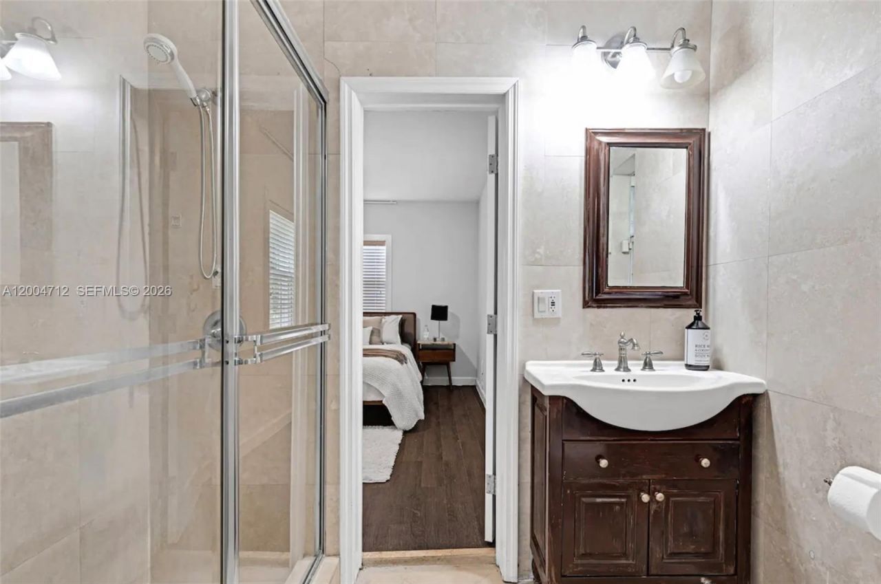 265 Palm Ave, Miami Beach, FL 33139 Photo