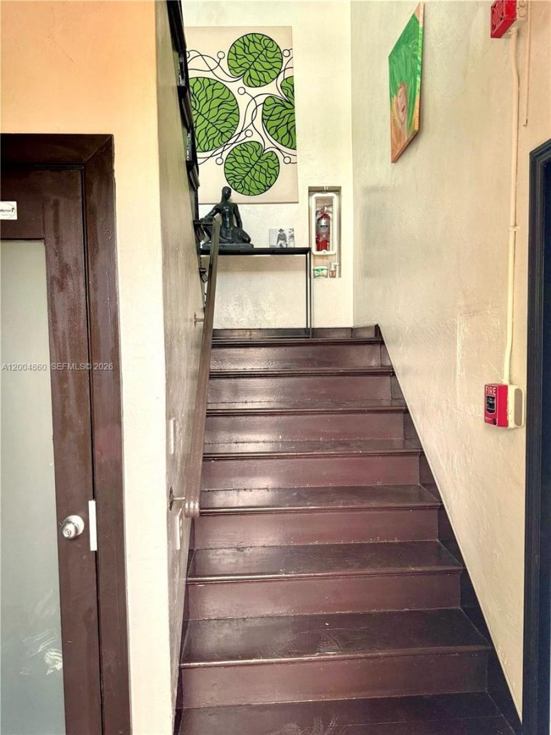 349 Meridian Ave , Unit B202, Miami Beach, FL 33139 Photo