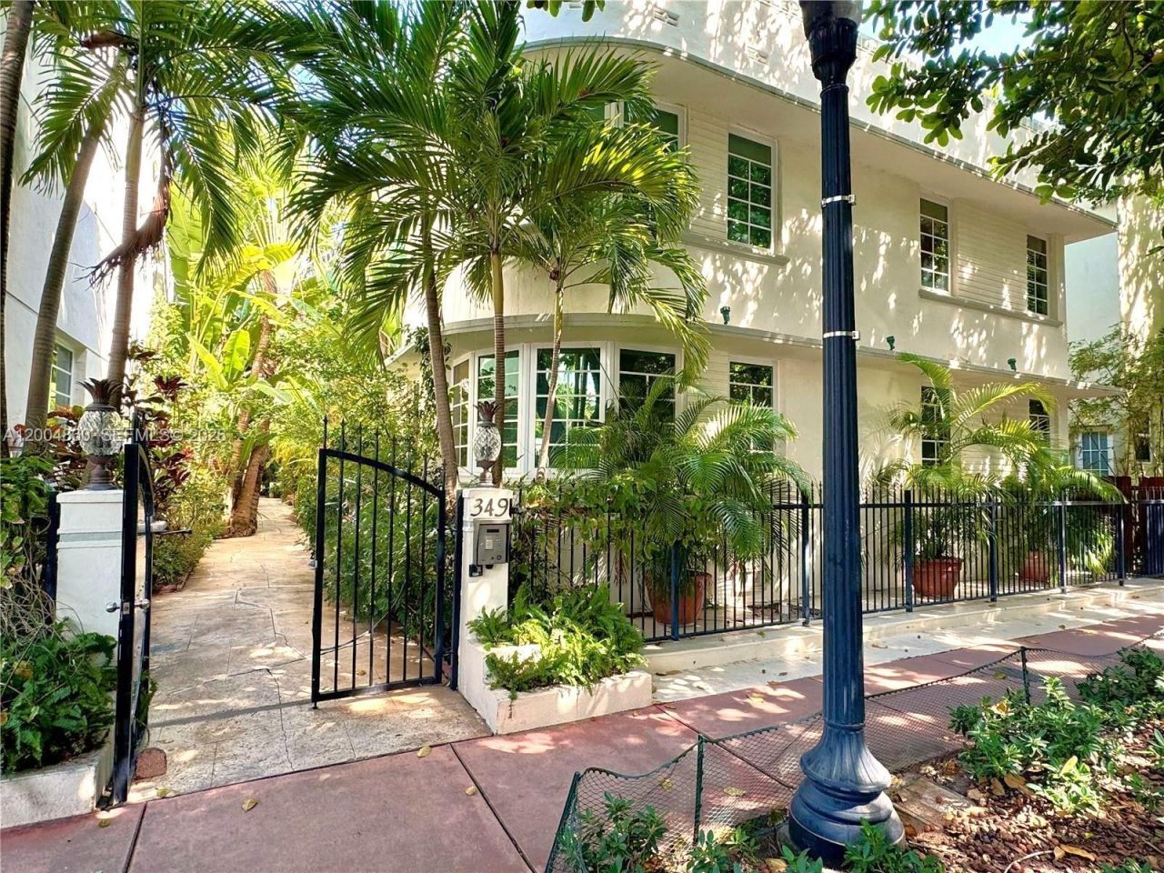 349 Meridian Ave , Unit B202, Miami Beach, FL 33139 Photo