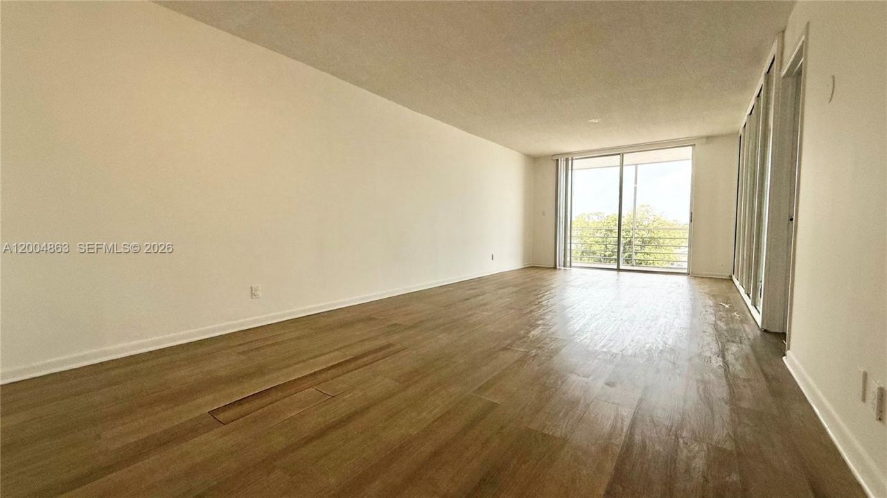 1830 Dixieanna St, Unit 404, Hollywood, FL 33020 Photo