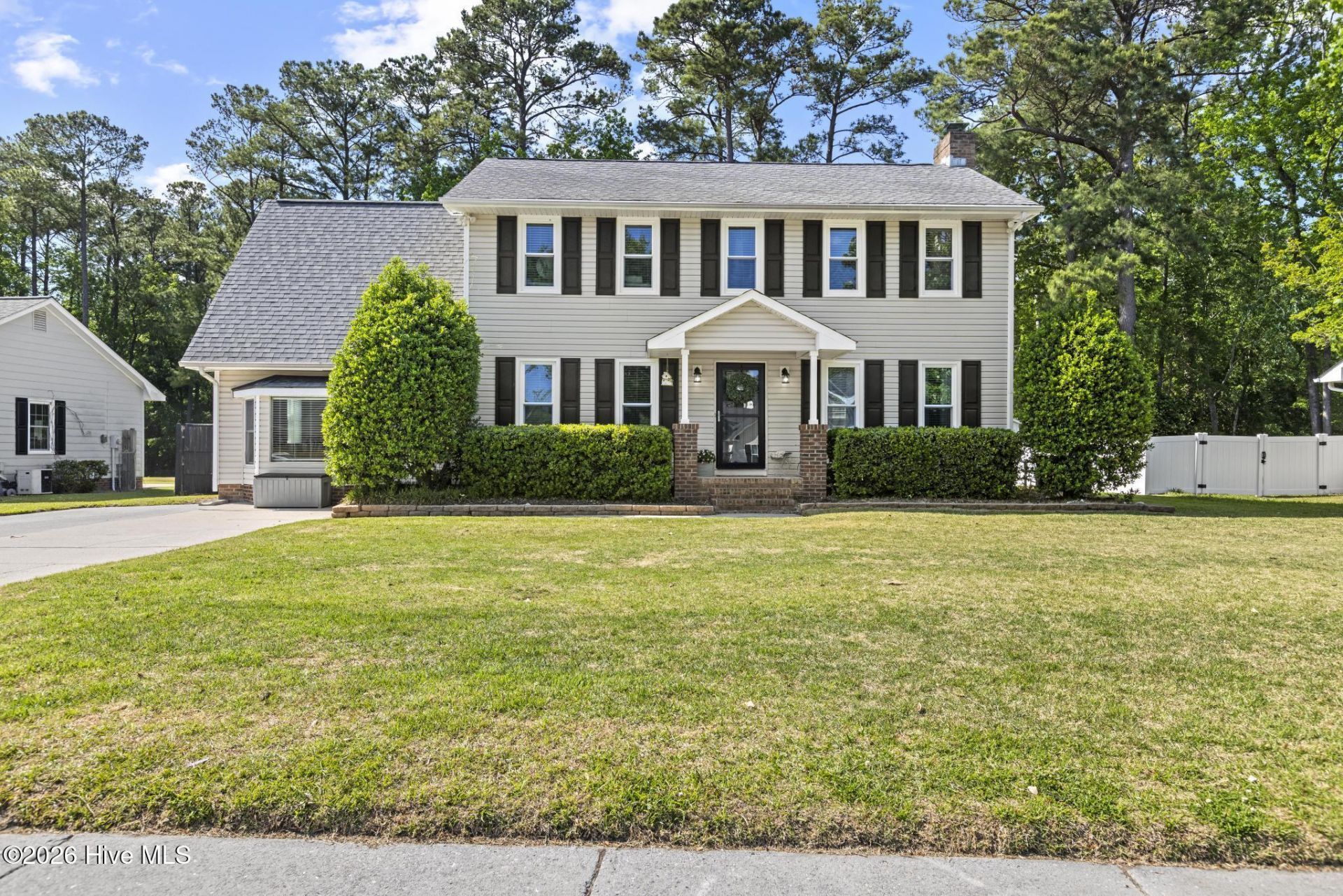 2724 Northwoods Drive, Jacksonville, NC 28540 Main Photo