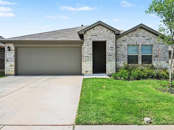513 Bronze Circle W, Springtown, TX 76082