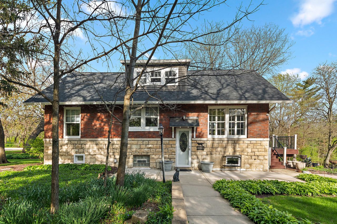 8609 W 121st Street , Palos Park, IL 60464