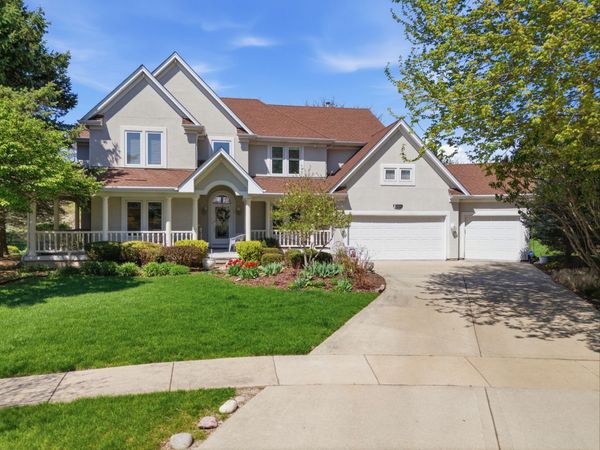 2804 Royal St. Georges Court , St. Charles, IL 60174