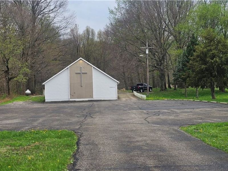 48443 Russia Road, Amherst, OH 44001 Photo 1