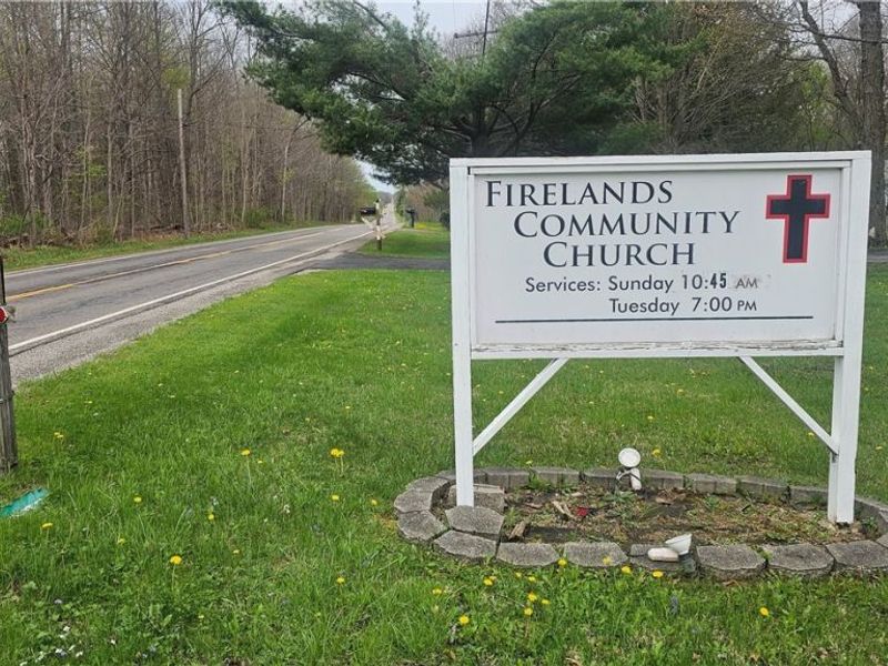 48443 Russia Road, Amherst, OH 44001 Photo 4