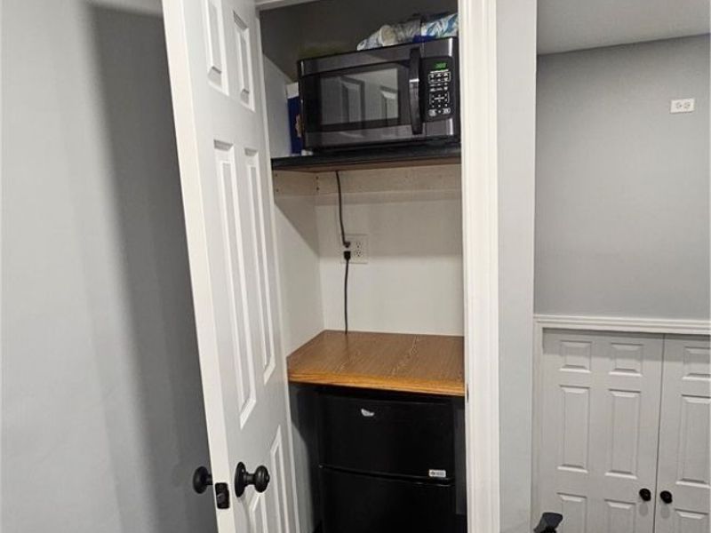 48443 Russia Road, Amherst, OH 44001 Photo 9