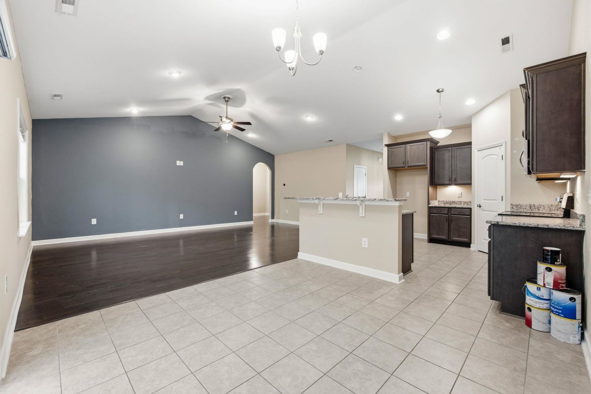 2820 Desert Rose St.  Photo 10