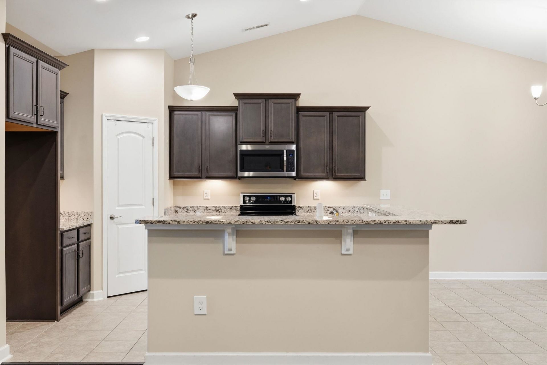 2820 Desert Rose St.  Photo 9