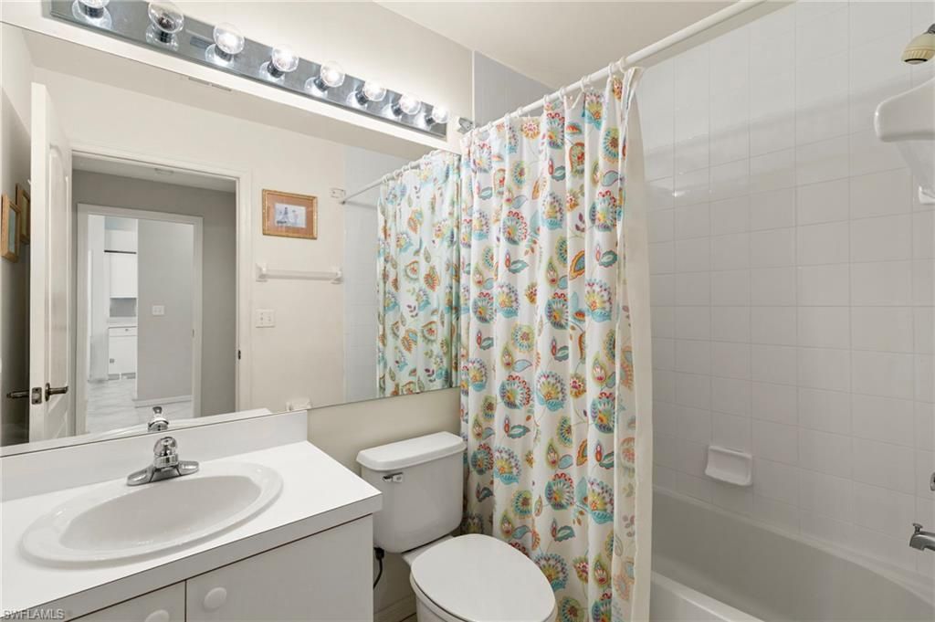 8400 Naples Heritage Dr, Unit 1524, Naples, FL 34112 Photo