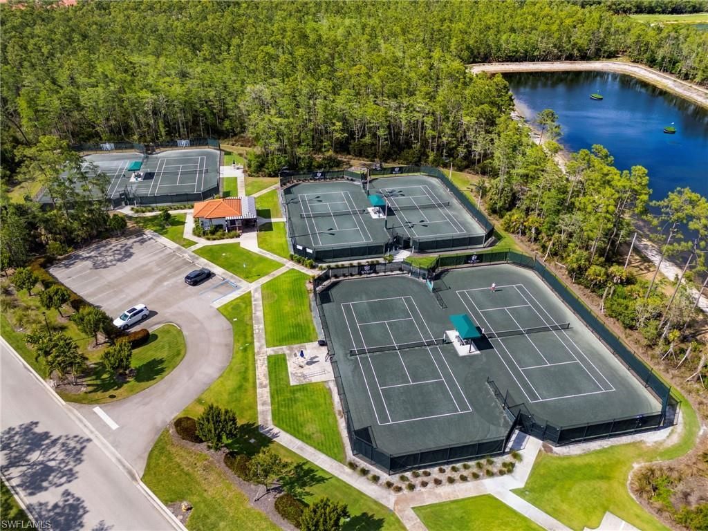 8400 Naples Heritage Dr, Unit 1524, Naples, FL 34112 Photo