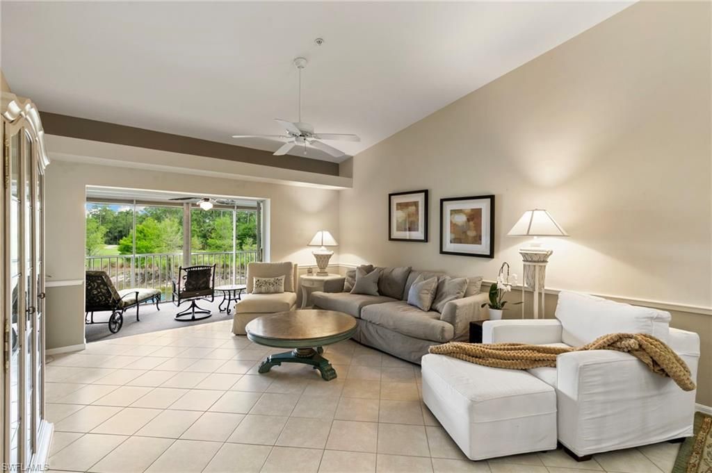 8400 Naples Heritage Dr, Unit 1524, Naples, FL 34112 Photo