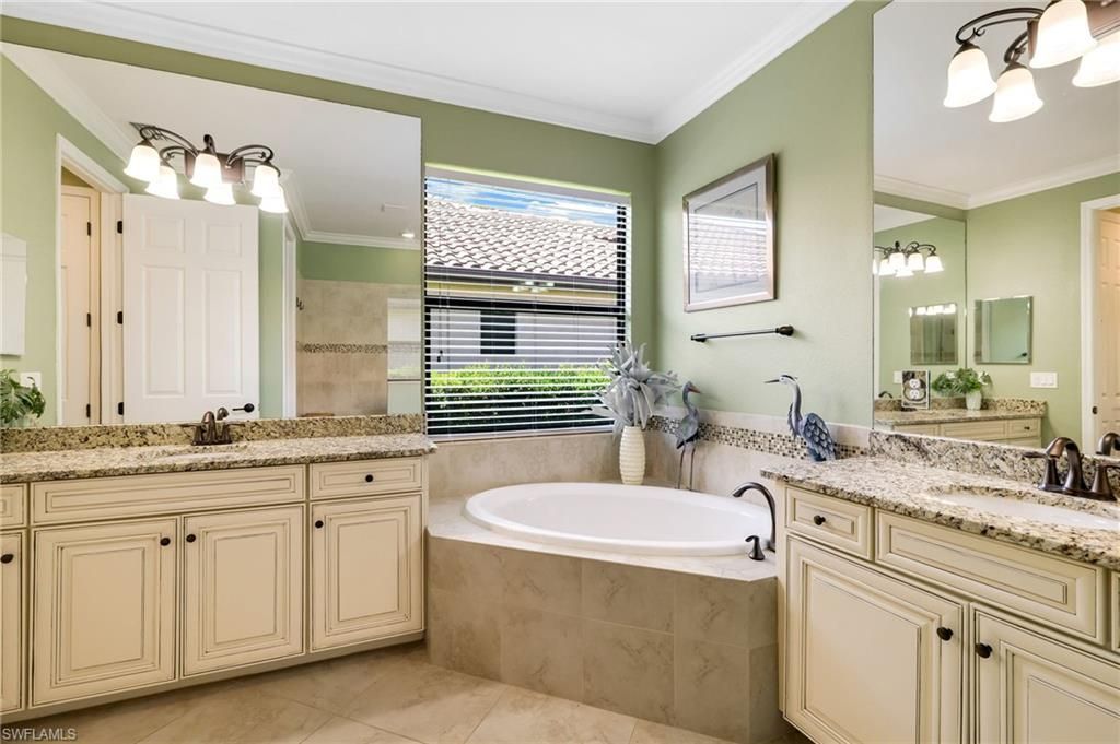 28521 Westmeath Ct, Bonita Springs, FL 34135 Photo