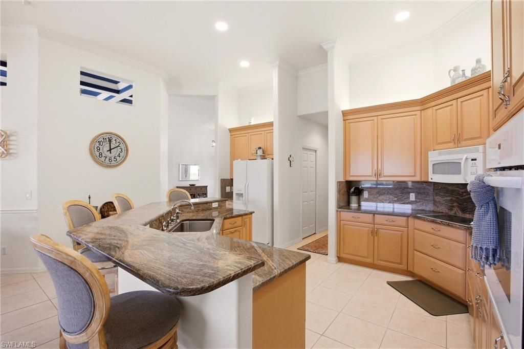 10815 Phoenix Way, Naples, FL 34119 Photo