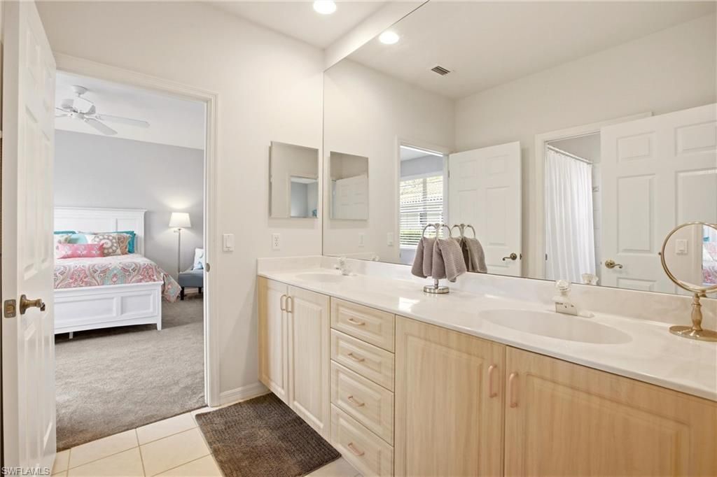 10815 Phoenix Way, Naples, FL 34119 Photo
