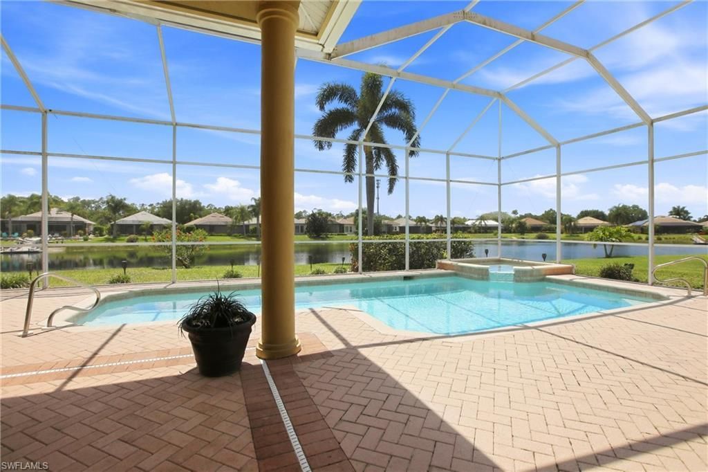 10815 Phoenix Way, Naples, FL 34119 Photo