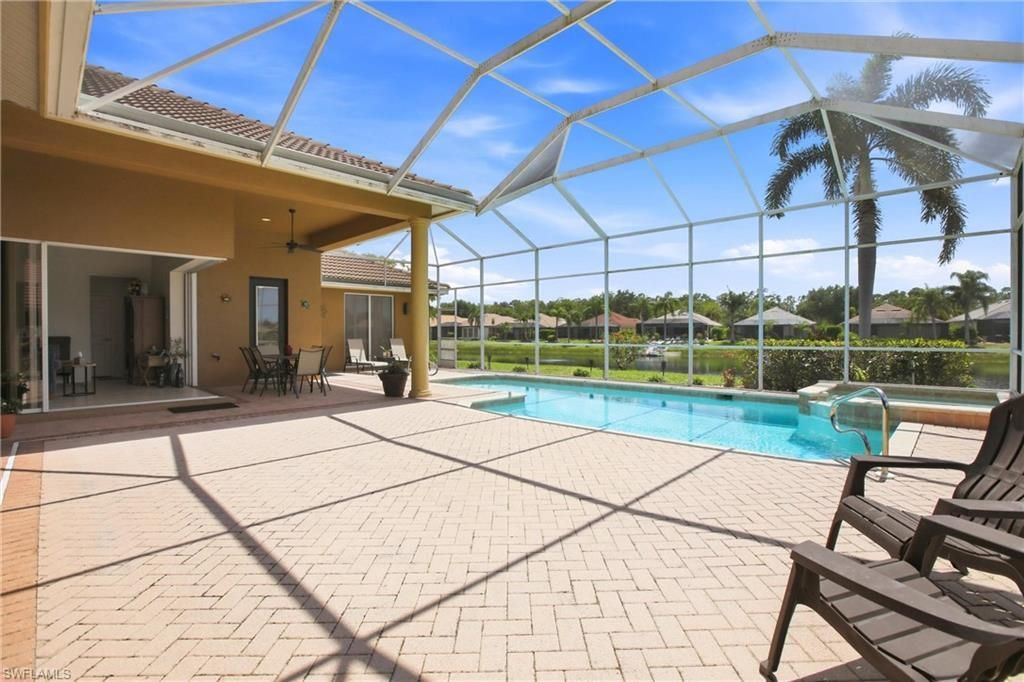 10815 Phoenix Way, Naples, FL 34119 Photo
