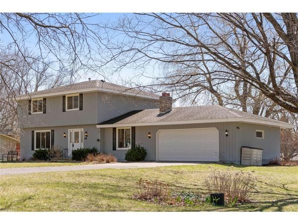 2755 Olive Lane N, Plymouth, MN 55447