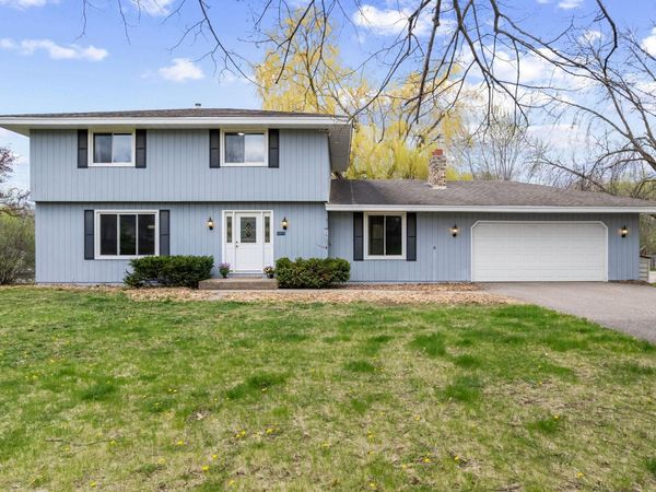 2755 Olive Lane N, Plymouth, MN 55447