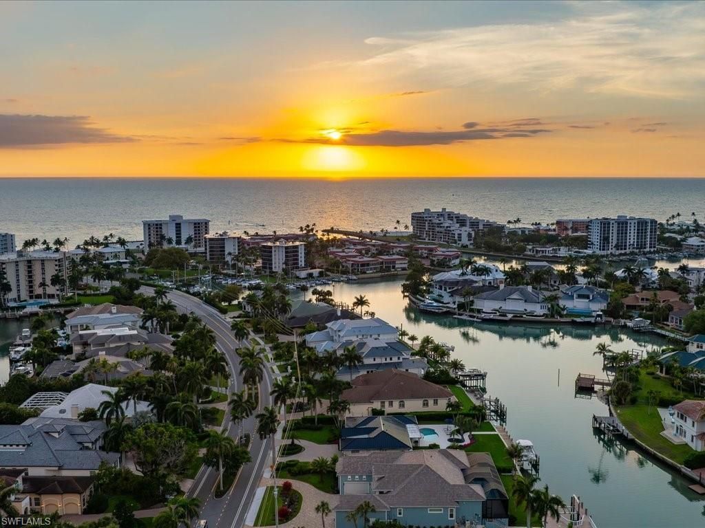 337 Mooring Line Dr, Naples, FL 34102 Photo