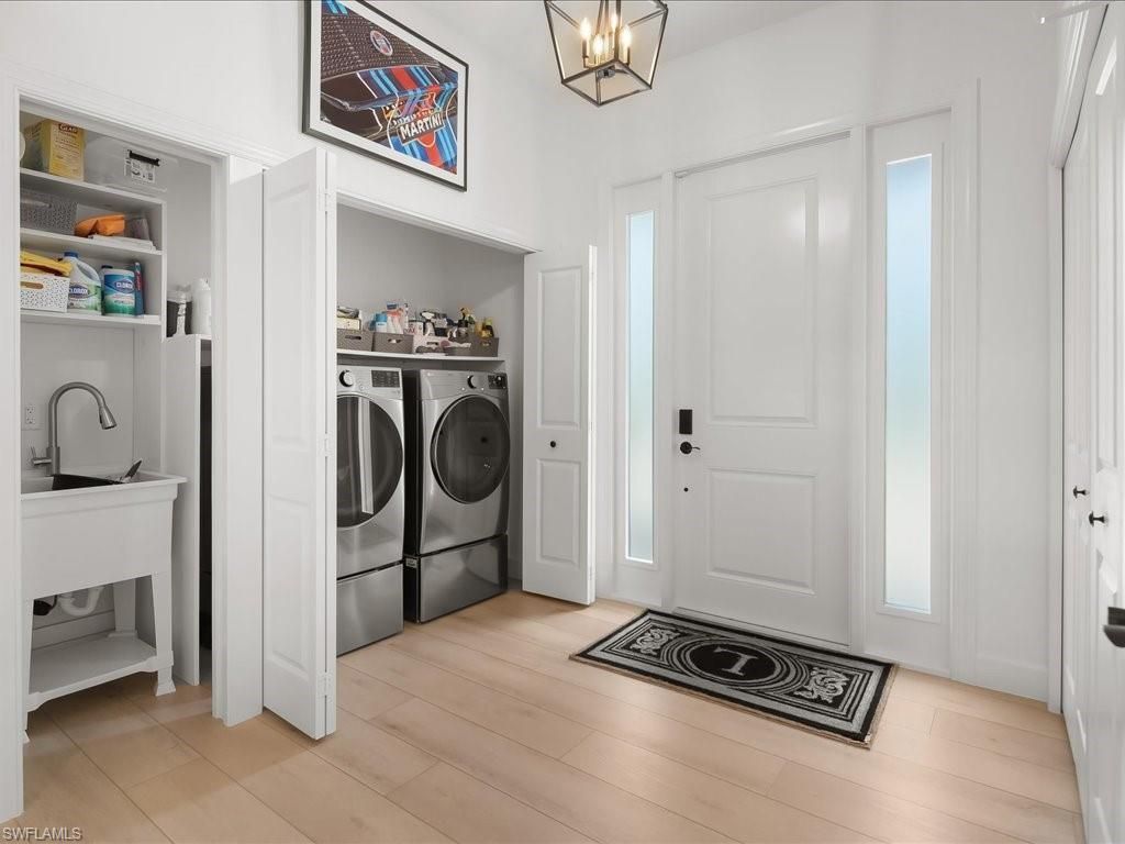 337 Mooring Line Dr, Naples, FL 34102 Photo